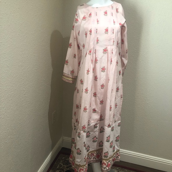 Pakistani branded dress - Picture 4 of 15